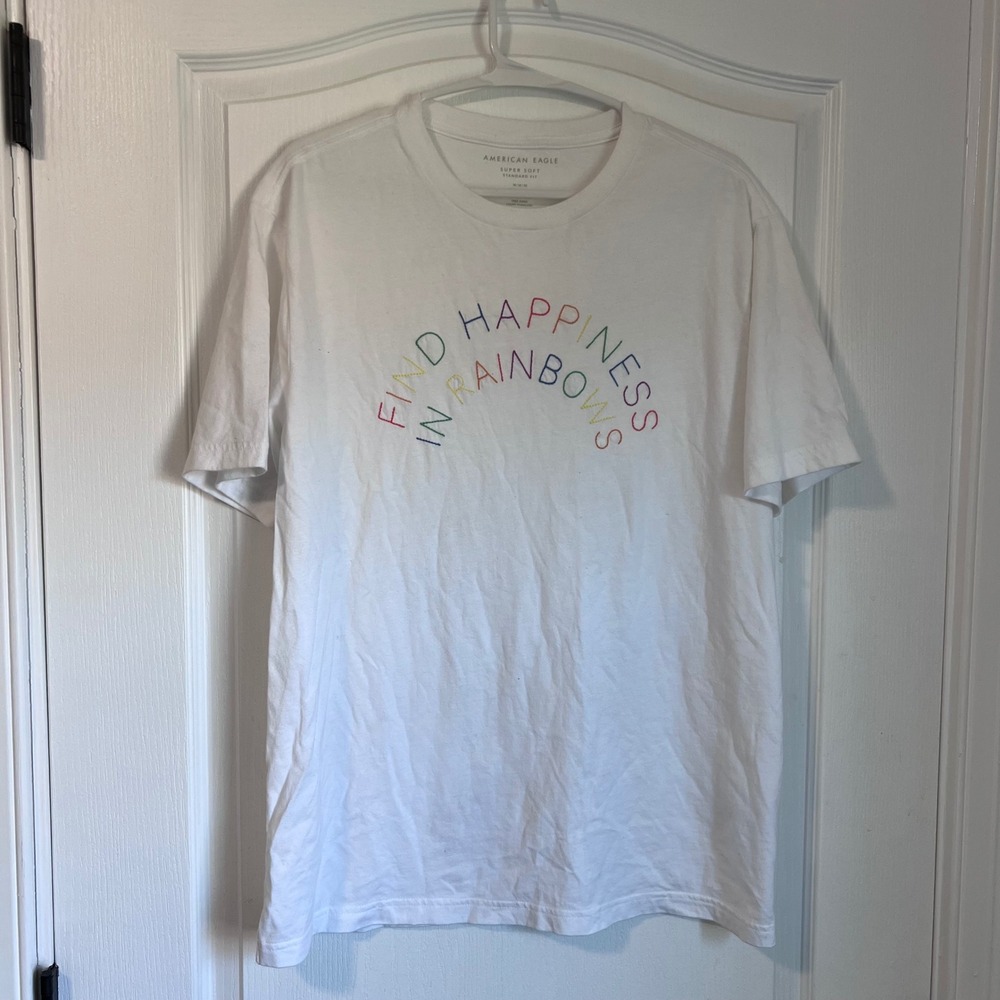 American Eagle‎ White Find Happiness In Rainbows Embroidered T-Shirt Mens Medium